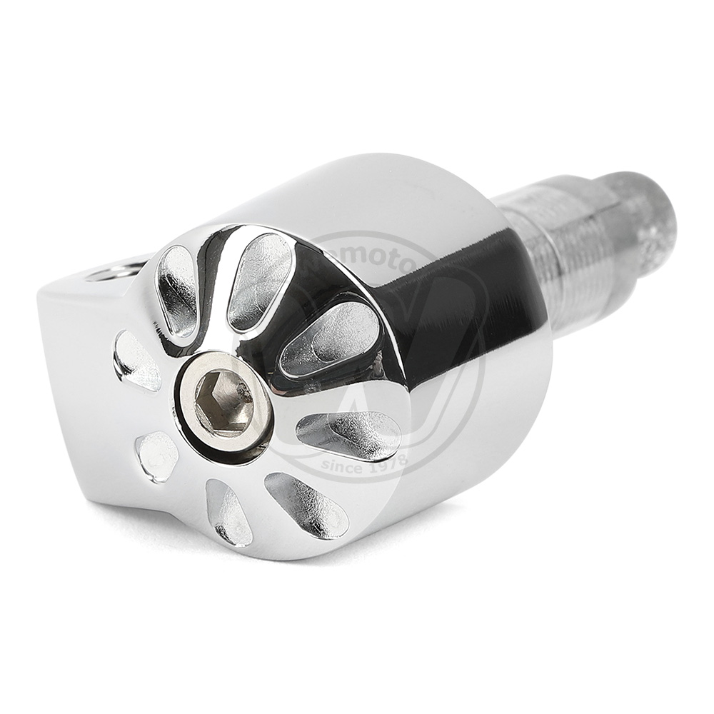 0UX4472_ae5695 three.jpg